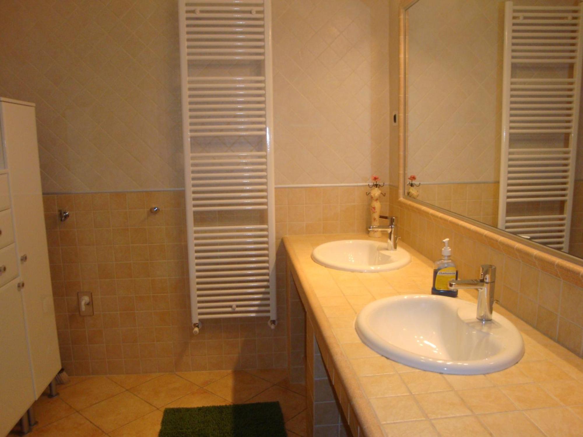 Apartments Mogorovic Mošćenička Draga Rom bilde