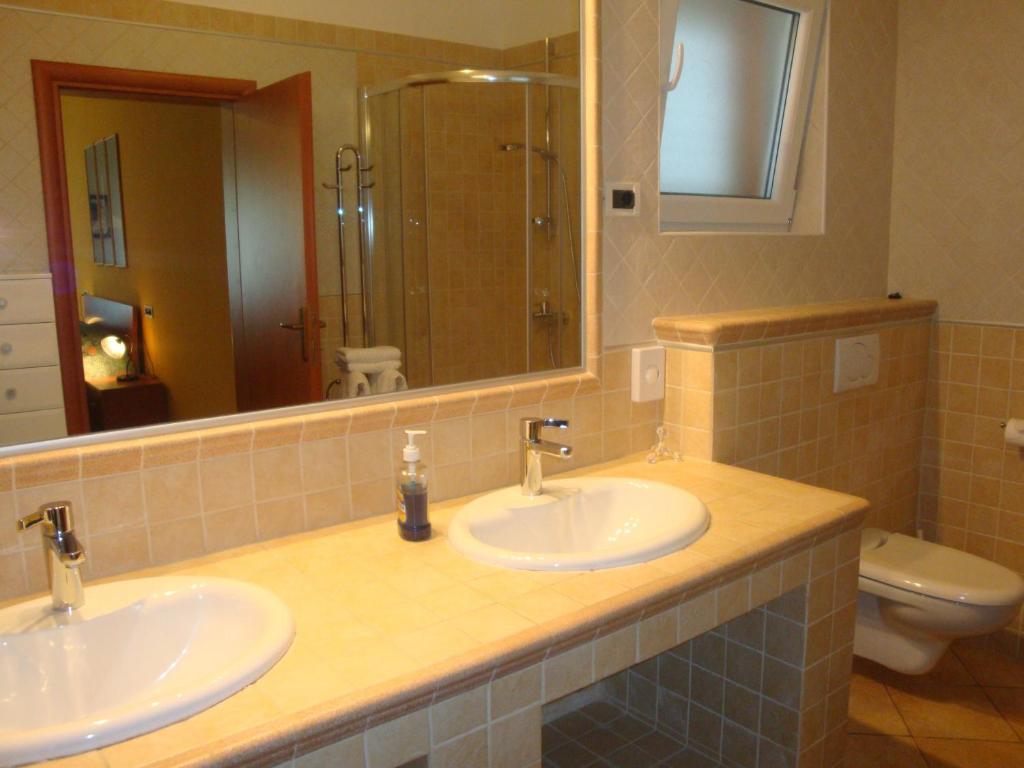 Apartments Mogorovic Mošćenička Draga Rom bilde