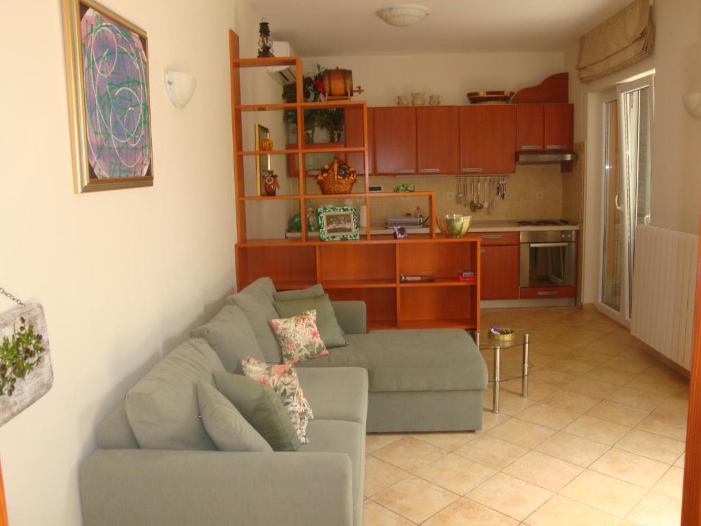 Apartments Mogorovic Mošćenička Draga Rom bilde
